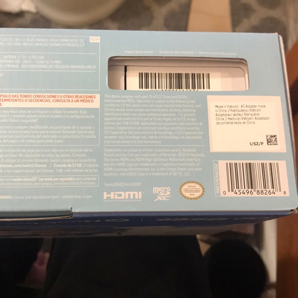 Nintendo Switch Animal Crossing Edition - Picture 3 of 8